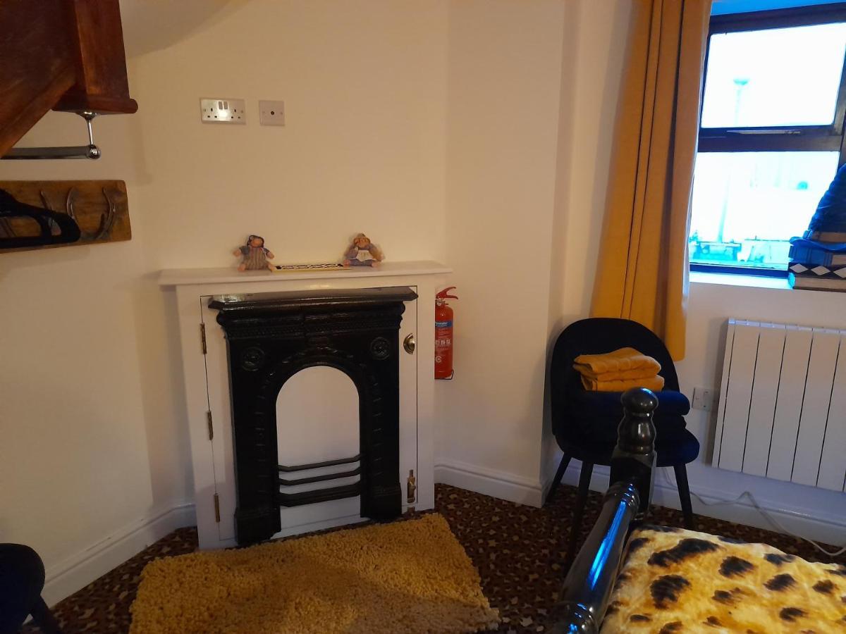 Willow'S Cottage Edwinstowe Esterno foto
